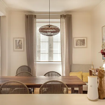 Grand By Homing Apartman