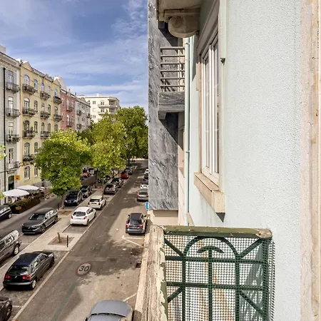 Grand By Homing Apartment